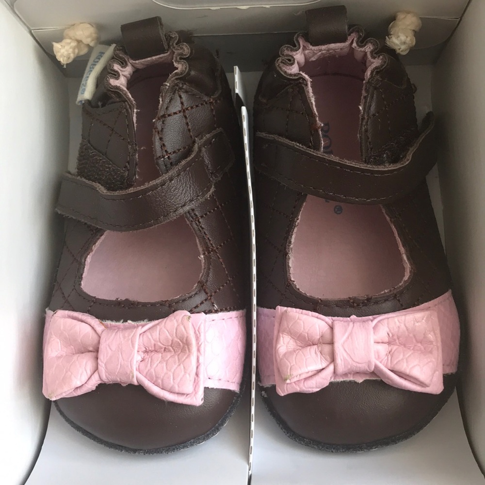 Robeez - new in box 6-9M